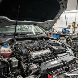 VOLKSWAGEN GOLF GTD TDI S-A DGCA 2.0L 2018 Engine for Sale